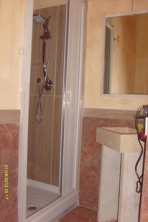 B&B Carolina Plebiscito R. Naples Room photo