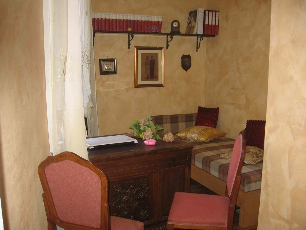 B&B Carolina Plebiscito R. Naples Exterior photo